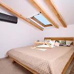 Galboka Nine 아파트 네레자인
