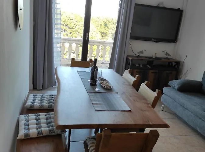 Galboka Nine Daire Nerezine