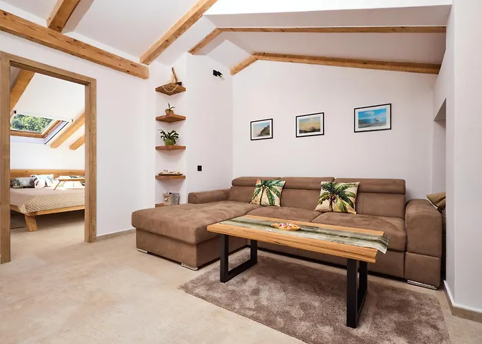 Galboka Nine Nerezine