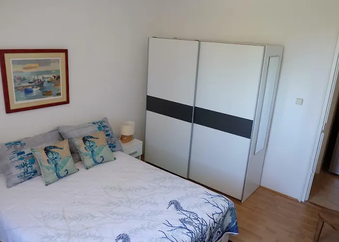 Galboka Nine Nerezine